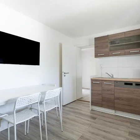 T&k 5 Monteur شقة Wegberg