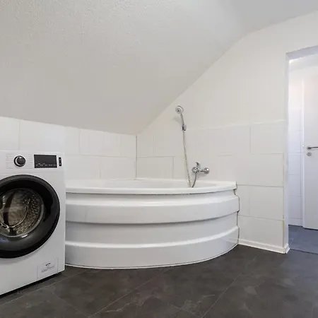 شقة T&k 5 Monteur *