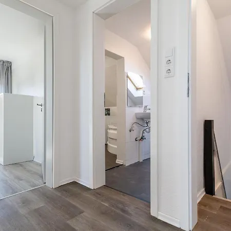 شقة T&k 5 Monteur